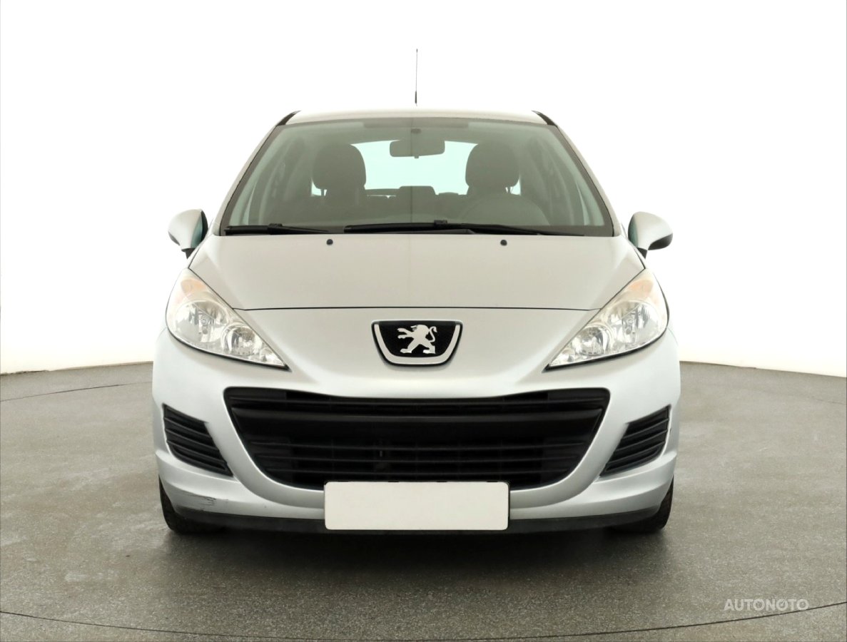 Peugeot 207, 2009 - pohled č. 2