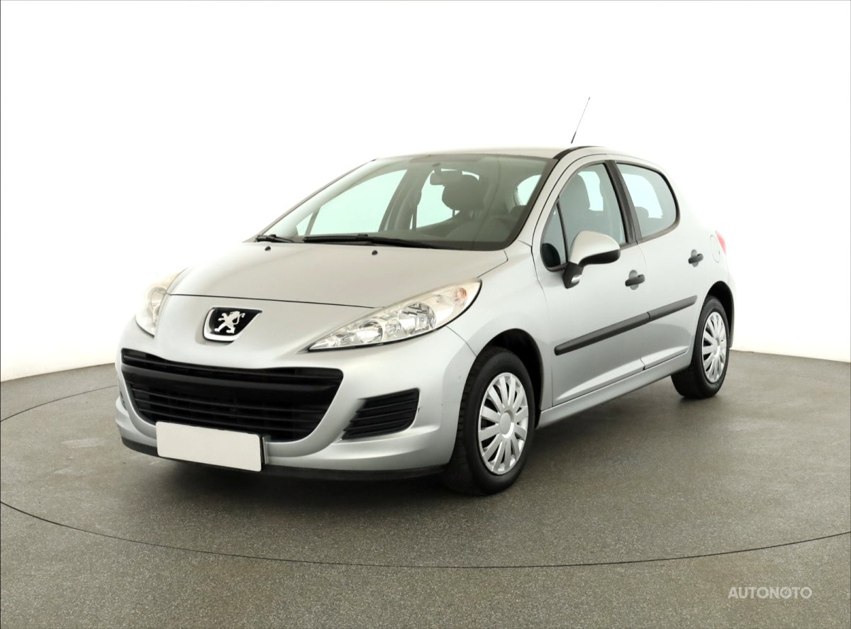 Peugeot 207, 2009 - pohled č. 3