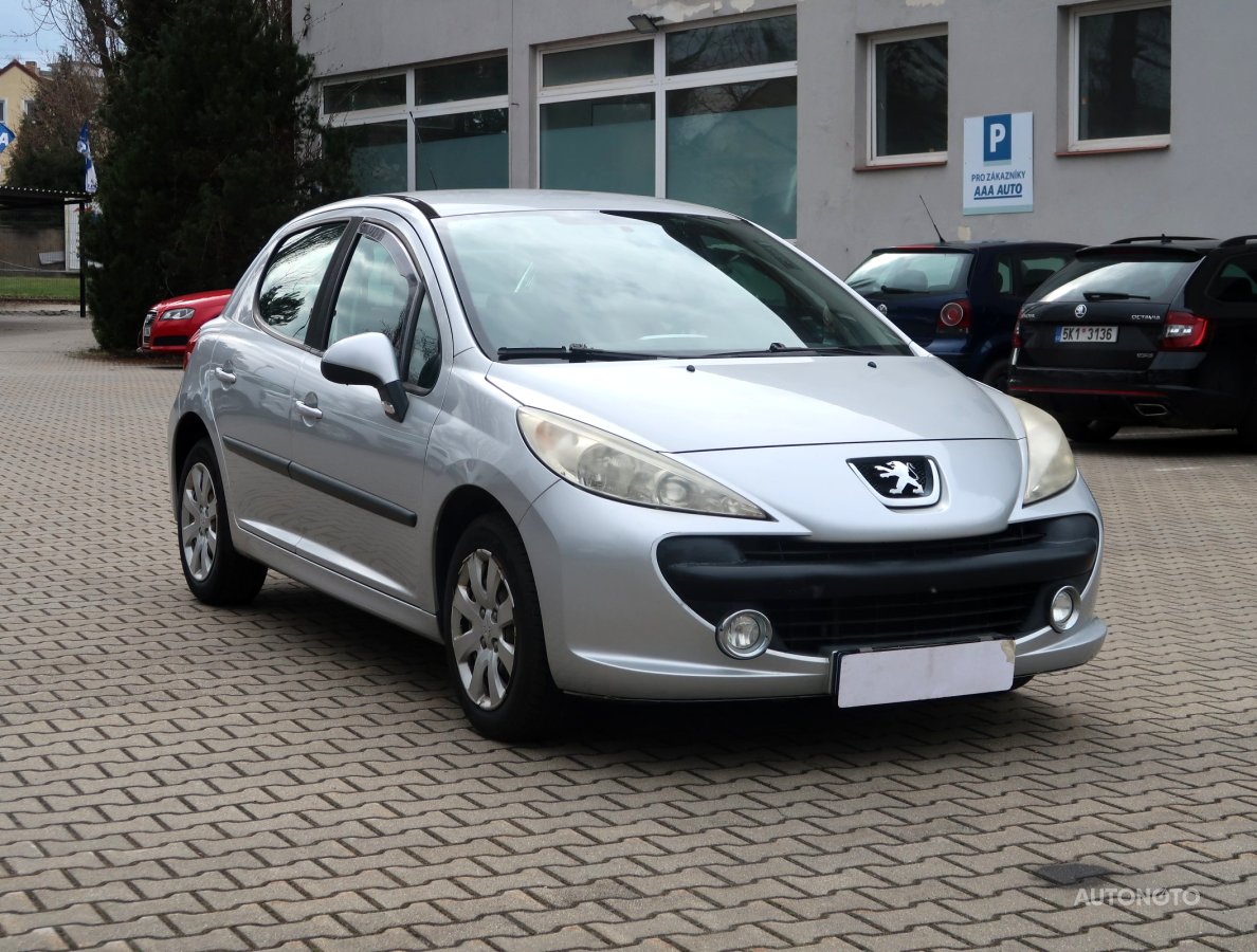 Peugeot 207, 2008 - celkový pohled