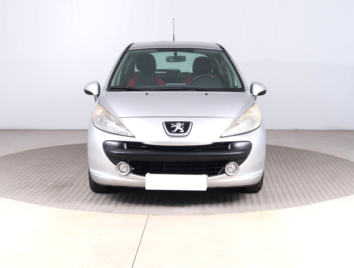 Peugeot 207, 2009 - pohled č. 2