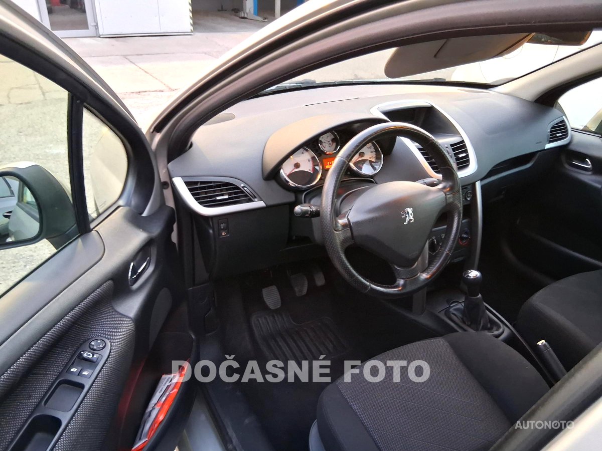 Peugeot 207, 2007 - pohled č. 3