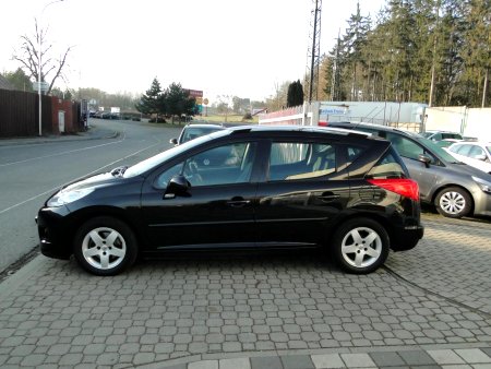 Peugeot 207, 2011 - pohled č. 3