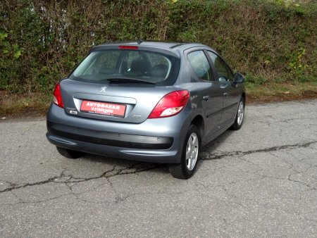 Peugeot 207, 2010 - pohled č. 2