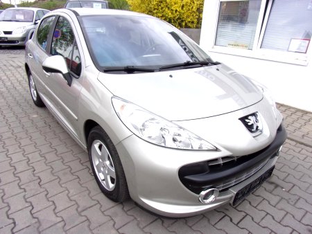 Peugeot 207, 2007 - pohled č. 2