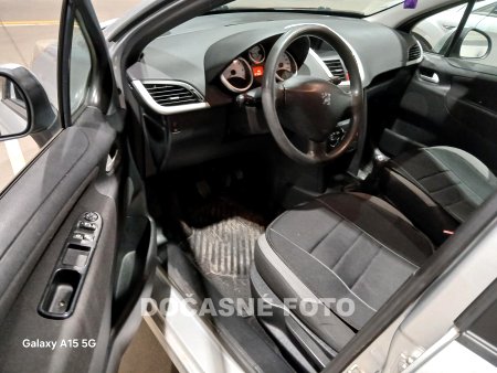 Peugeot 207, 2007 - pohled č. 3
