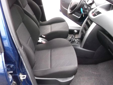 Peugeot 207, 2009 - pohled č. 12