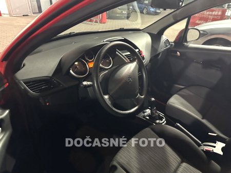 Peugeot 207, 2009 - pohled č. 3