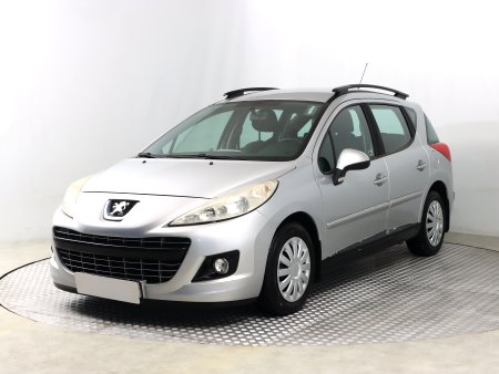 Peugeot 207, 2011 - pohled č. 3