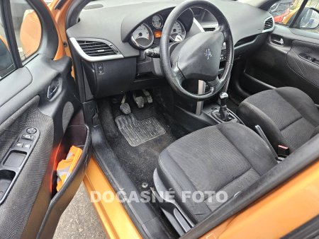 Peugeot 207, 2007 - pohled č. 3