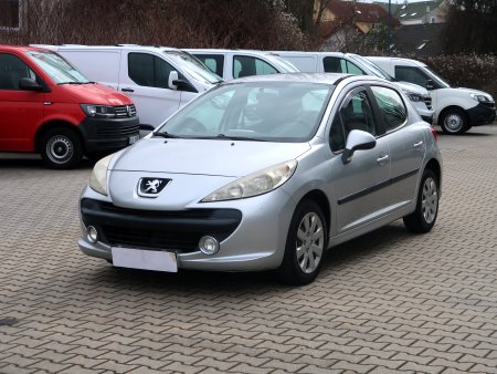 Peugeot 207, 2008 - pohled č. 3