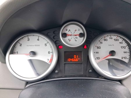 Peugeot 207, 2008 - pohled č. 3