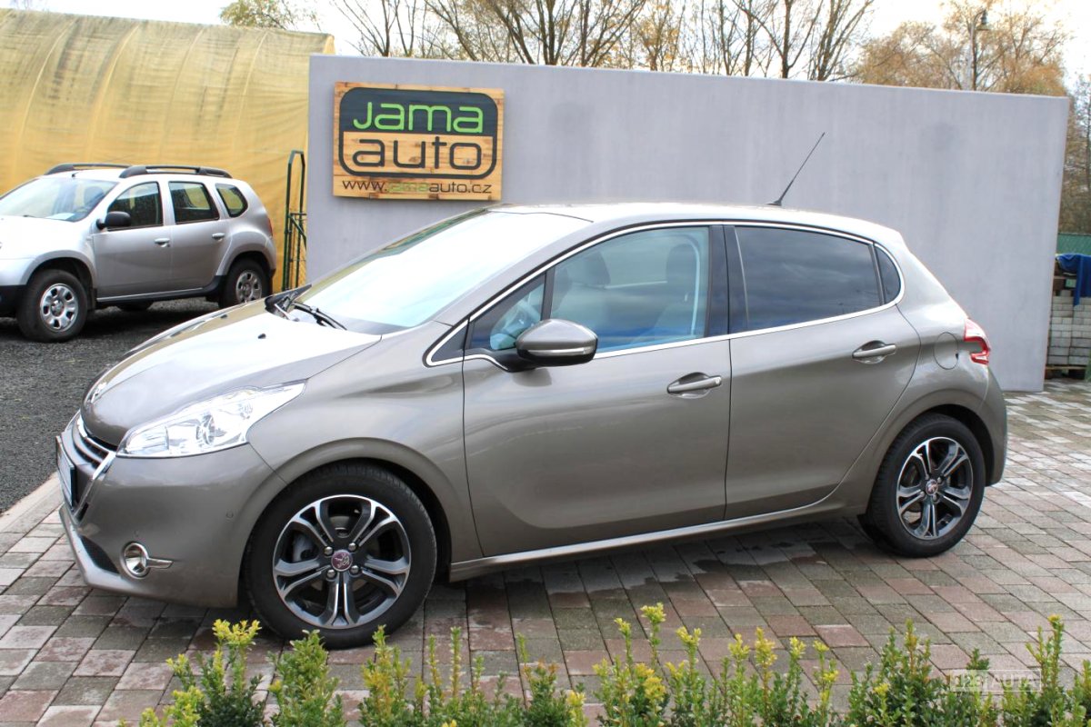 Peugeot 208, 2013 - pohled č. 3