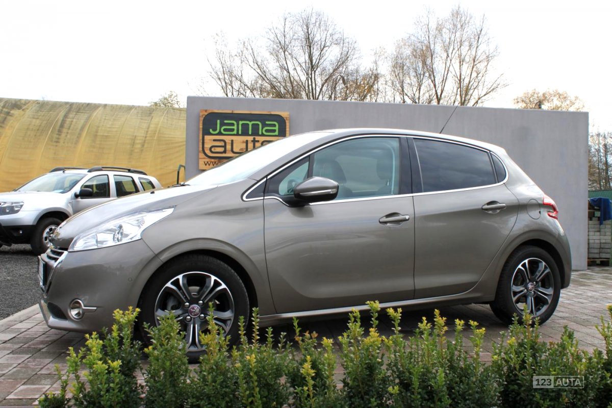 Peugeot 208, 2013 - pohled č. 4