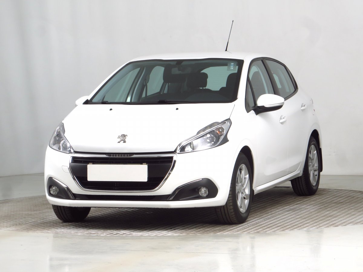 Peugeot 208, 2016 - pohled č. 3