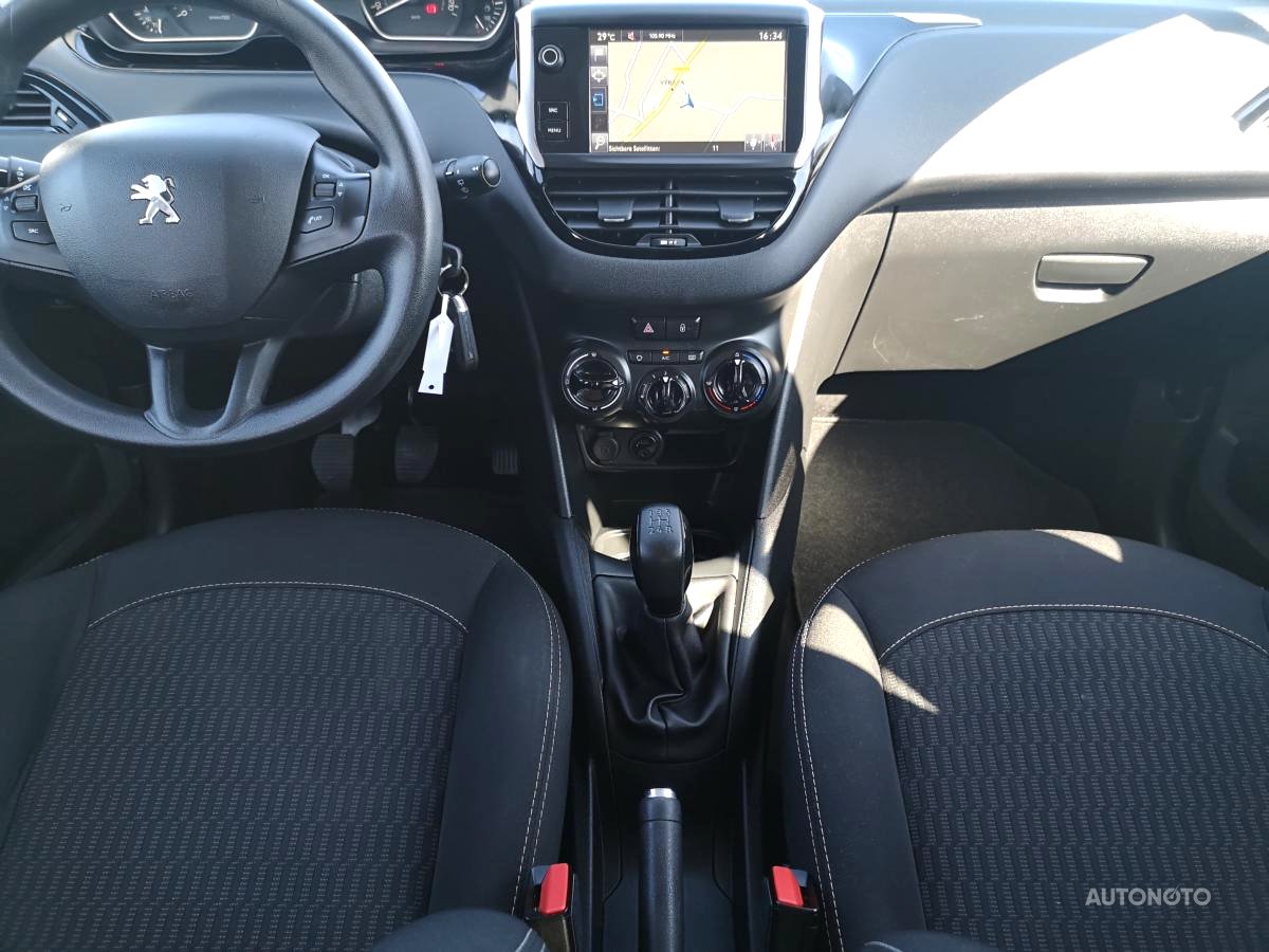 Peugeot 208, 2016 - pohled č. 3