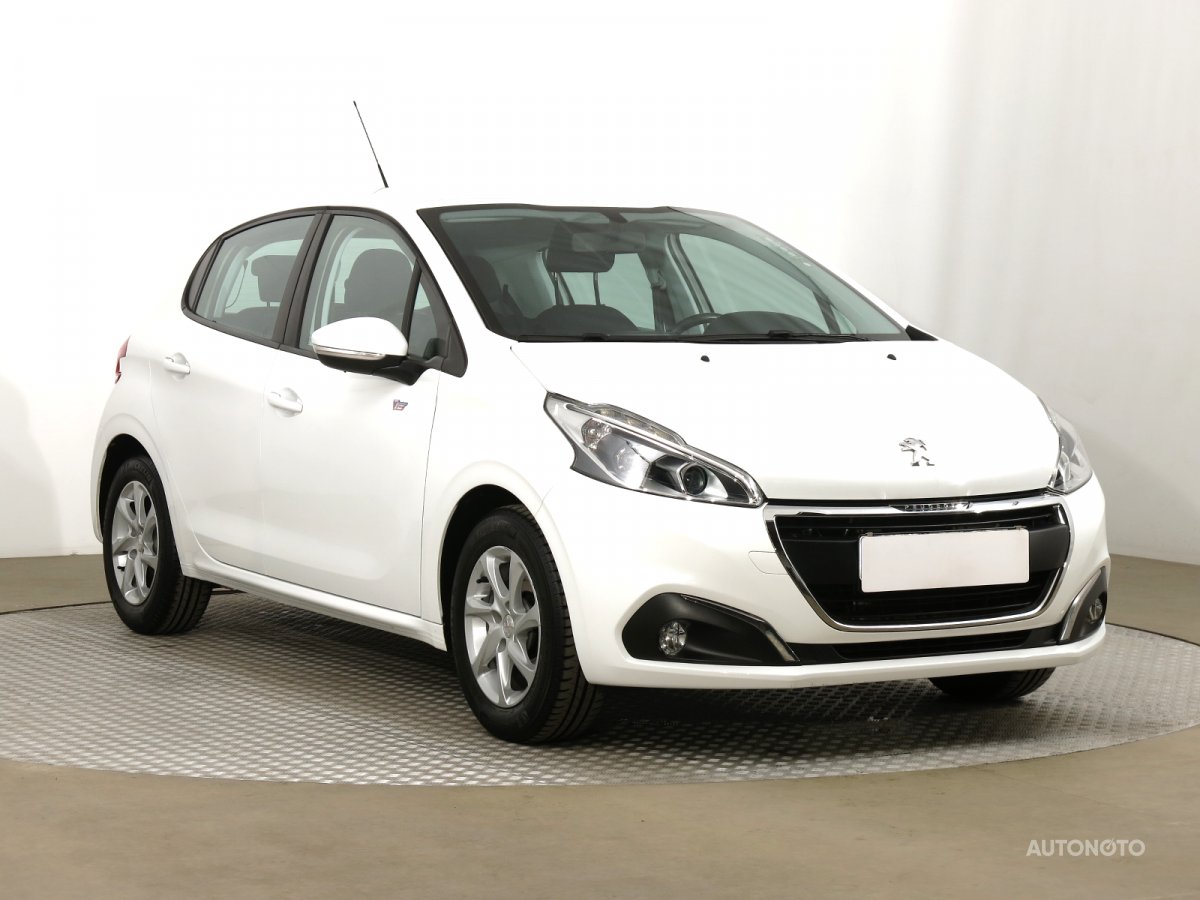 Peugeot 208, 2015 - celkový pohled