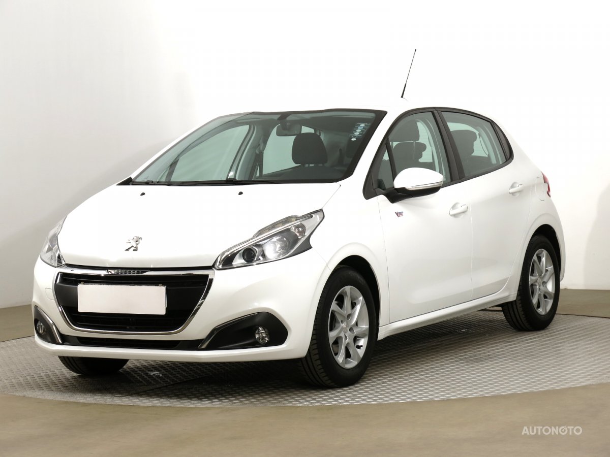 Peugeot 208, 2015 - pohled č. 3
