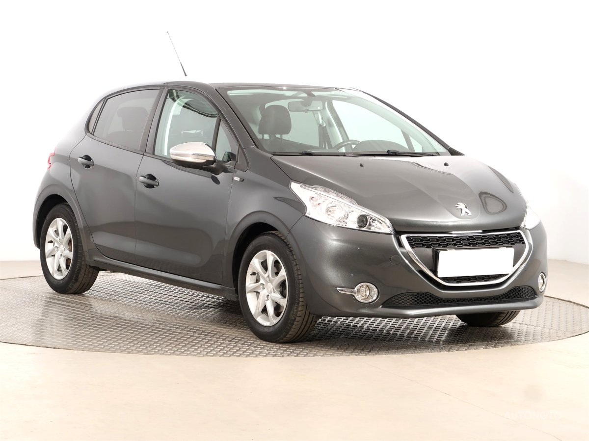 Peugeot 208, 2014 - celkový pohled