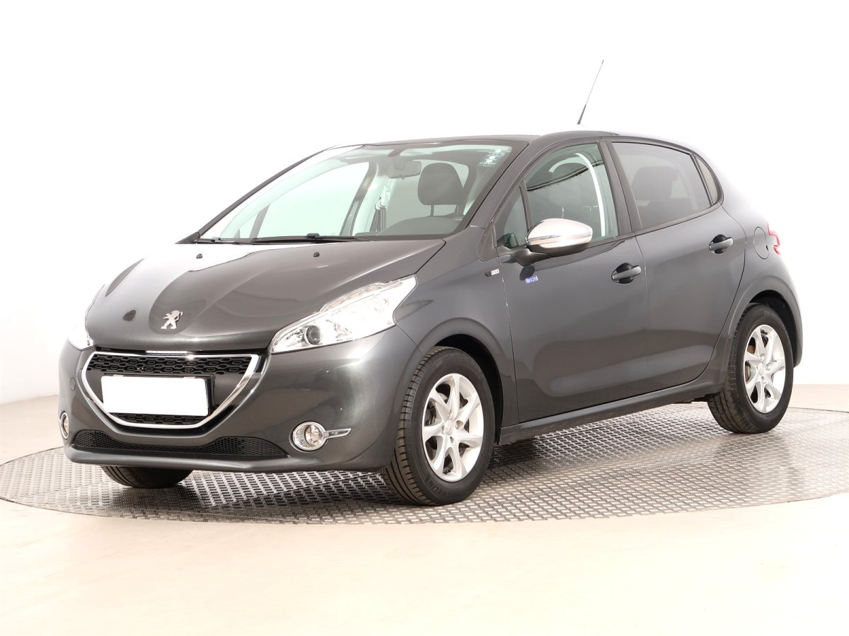 Peugeot 208, 2014 - pohled č. 3