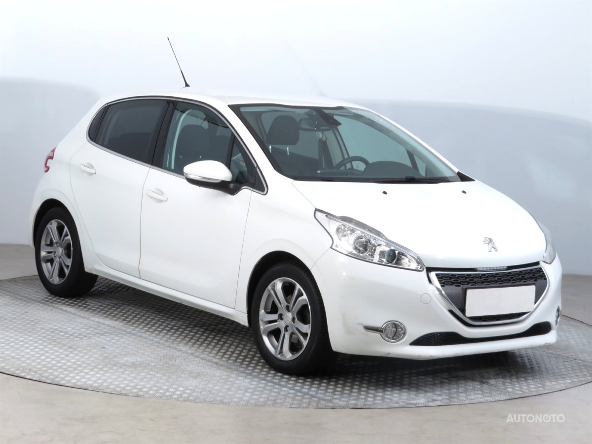 Peugeot 208, 2012 - celkový pohled