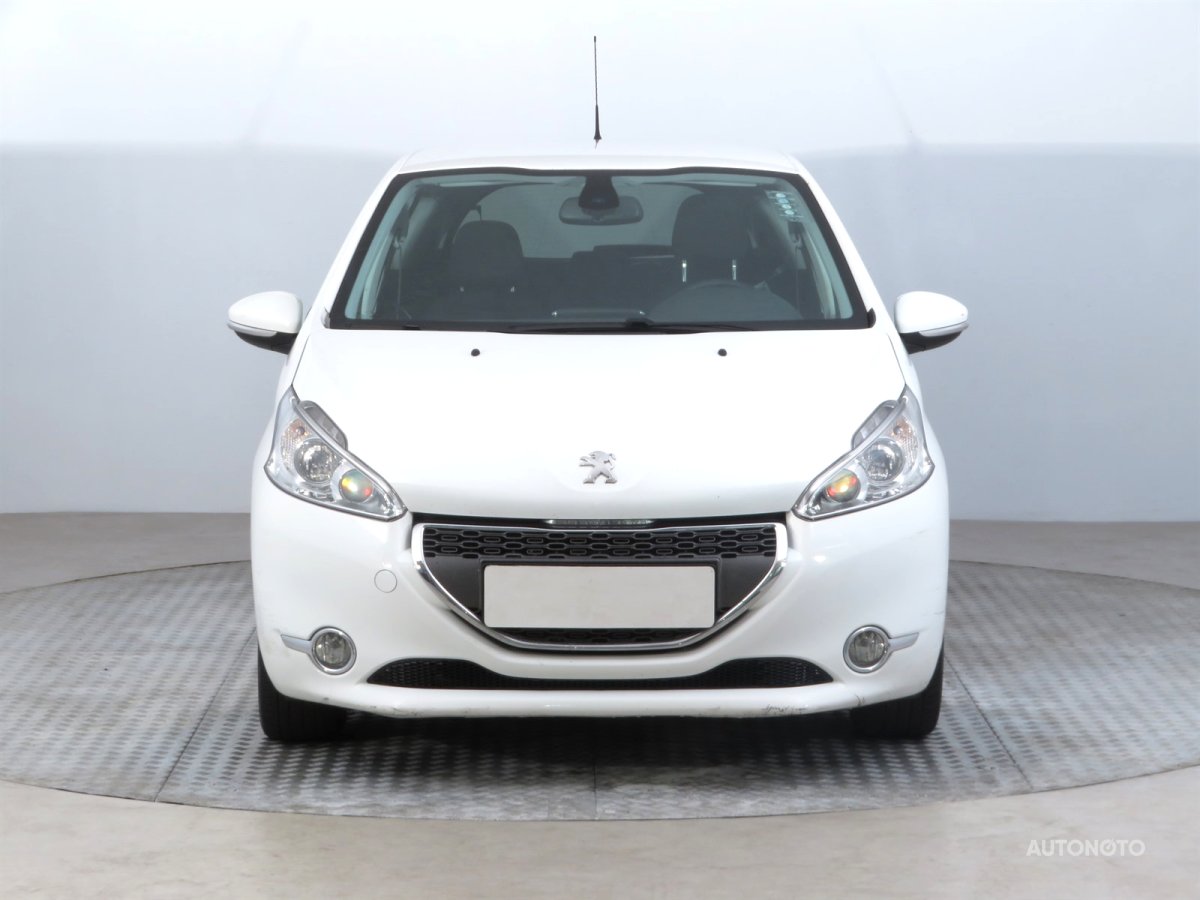 Peugeot 208, 2012 - pohled č. 2