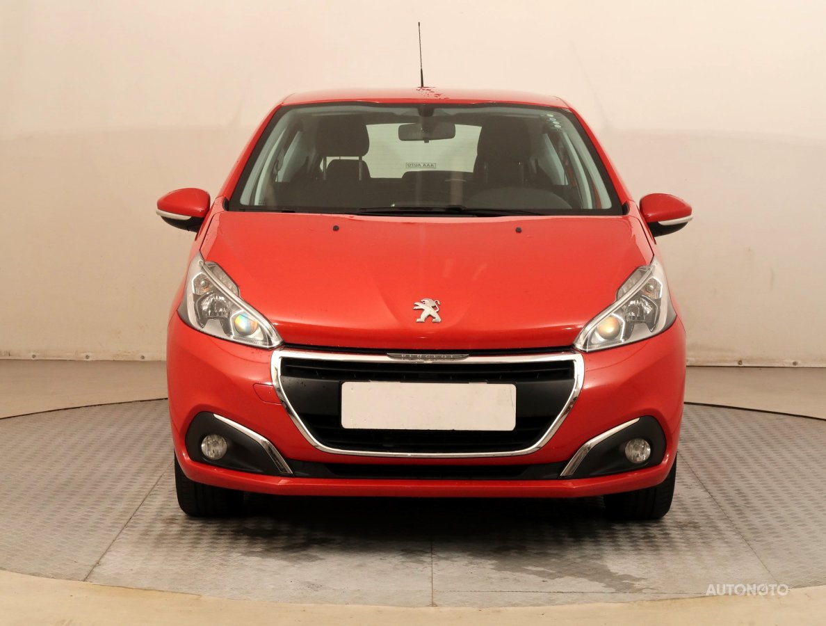 Peugeot 208, 2015 - pohled č. 2