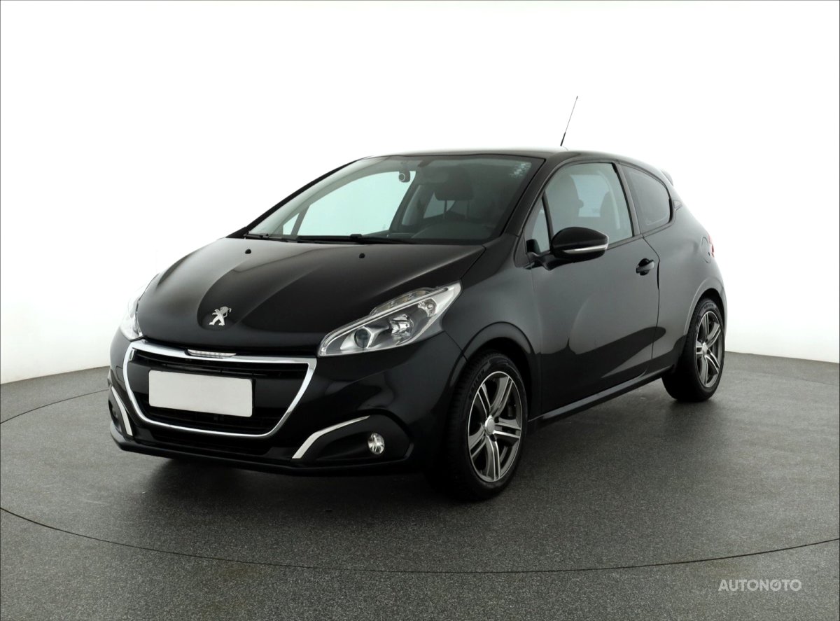 Peugeot 208, 2017 - pohled č. 3