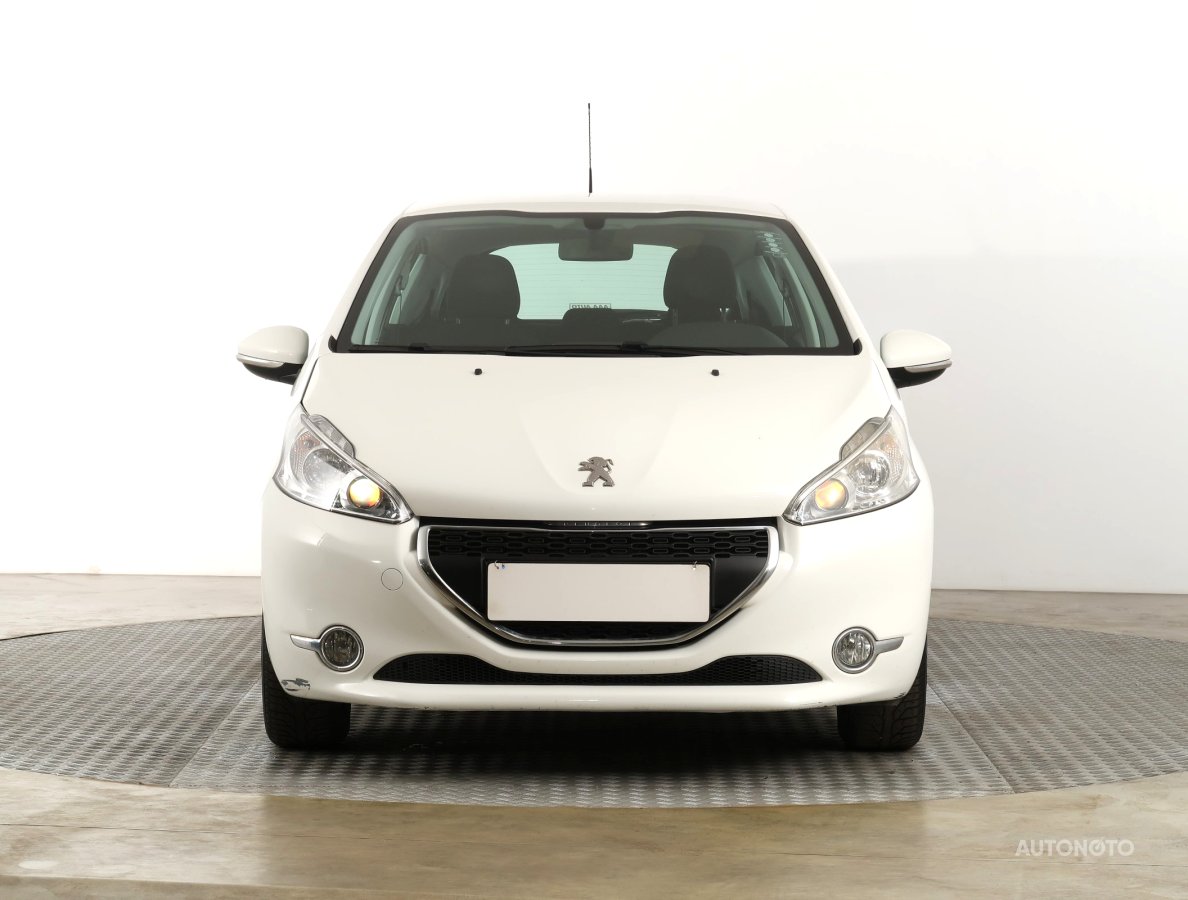 Peugeot 208, 2013 - pohled č. 2