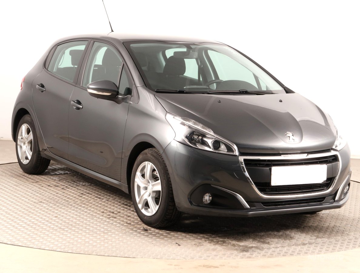 Peugeot 208, 2015 - celkový pohled