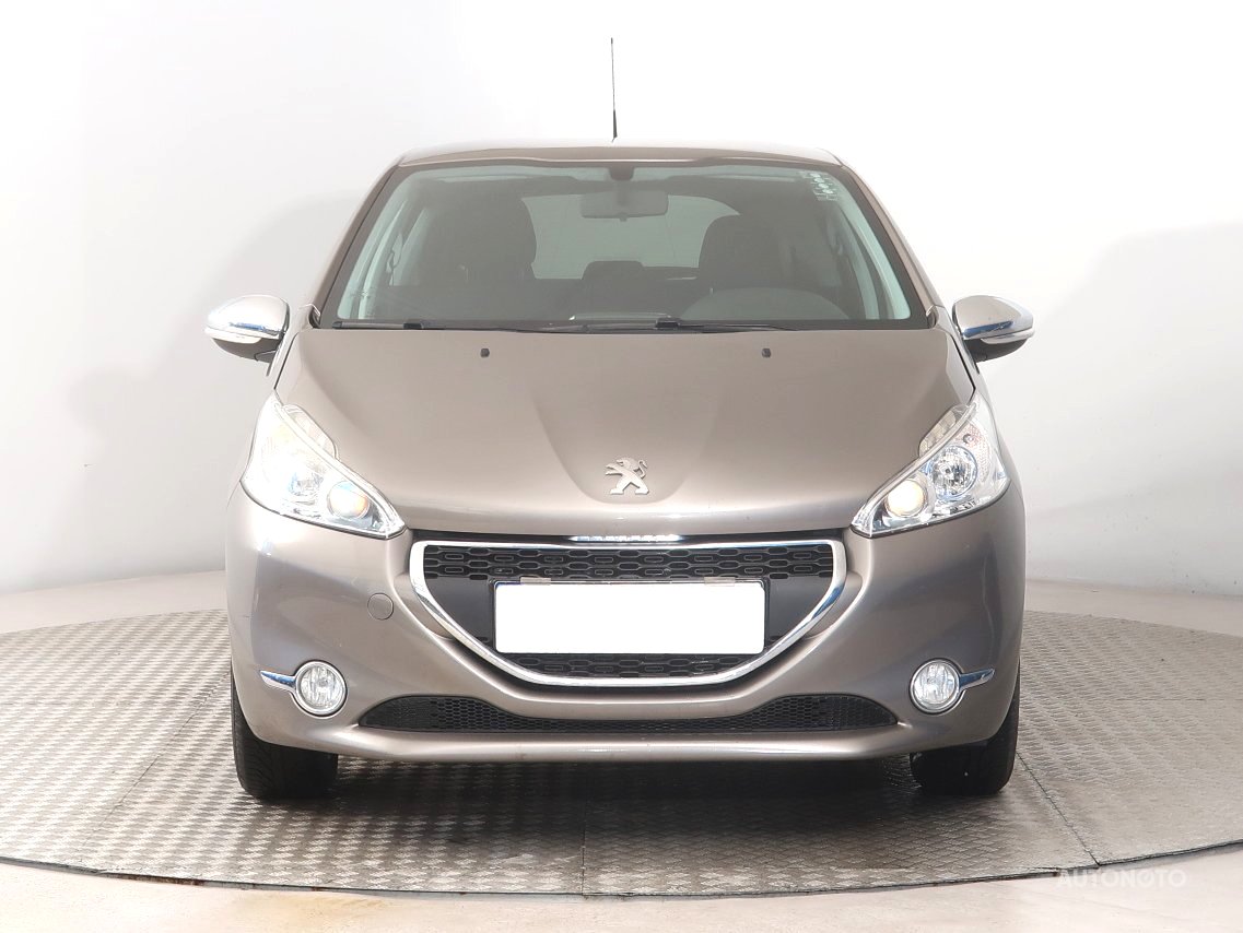Peugeot 208, 2015 - pohled č. 2