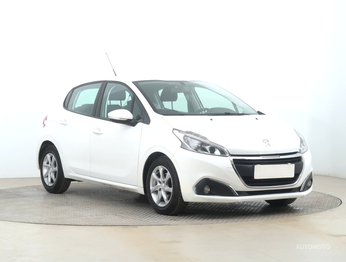Peugeot 208, 2016 - celkový pohled