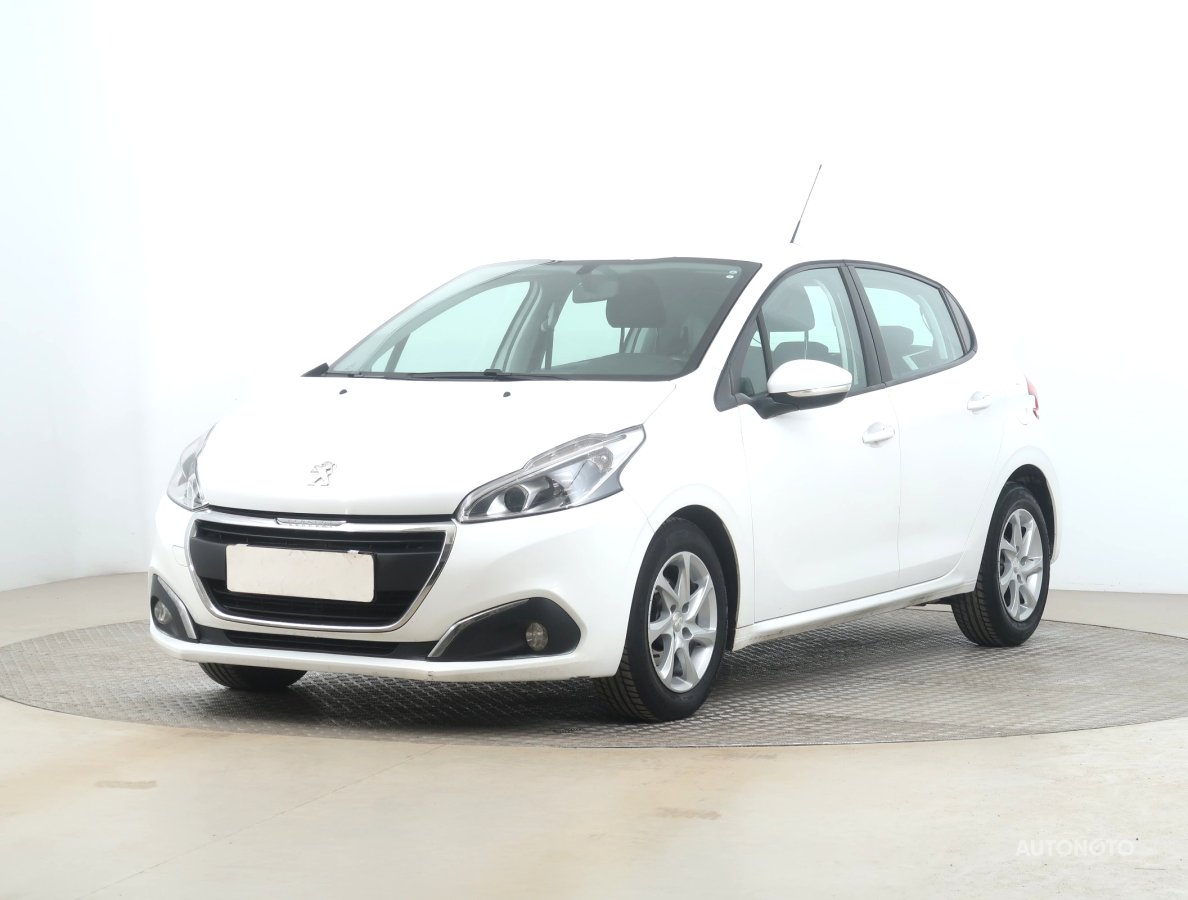 Peugeot 208, 2016 - pohled č. 3