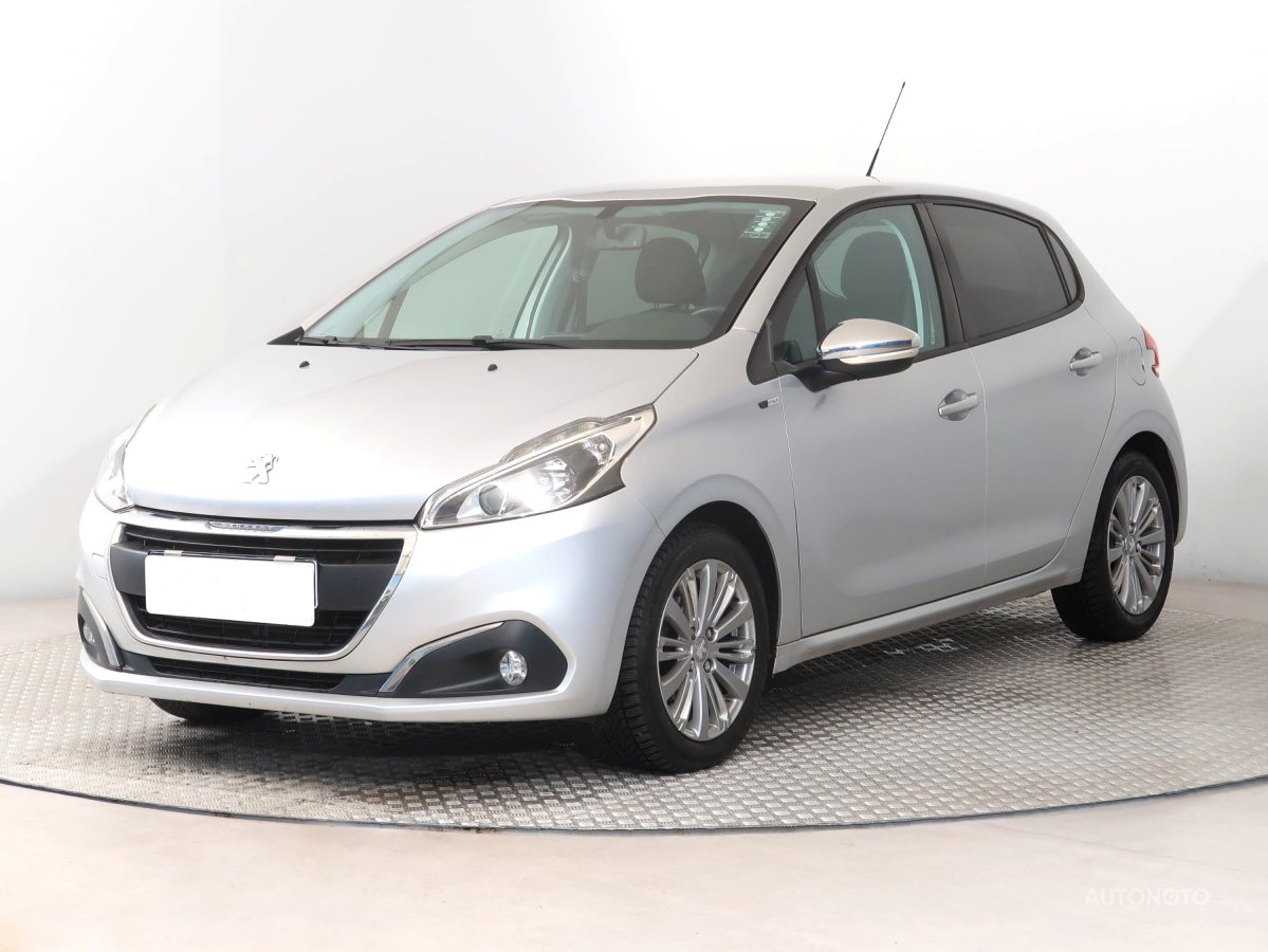 Peugeot 208, 2016 - pohled č. 3