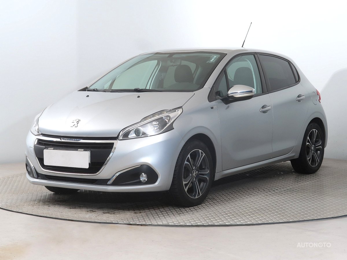 Peugeot 208, 2017 - pohled č. 3