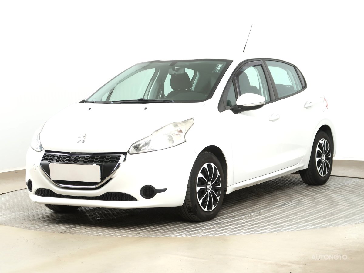 Peugeot 208, 2013 - pohled č. 3