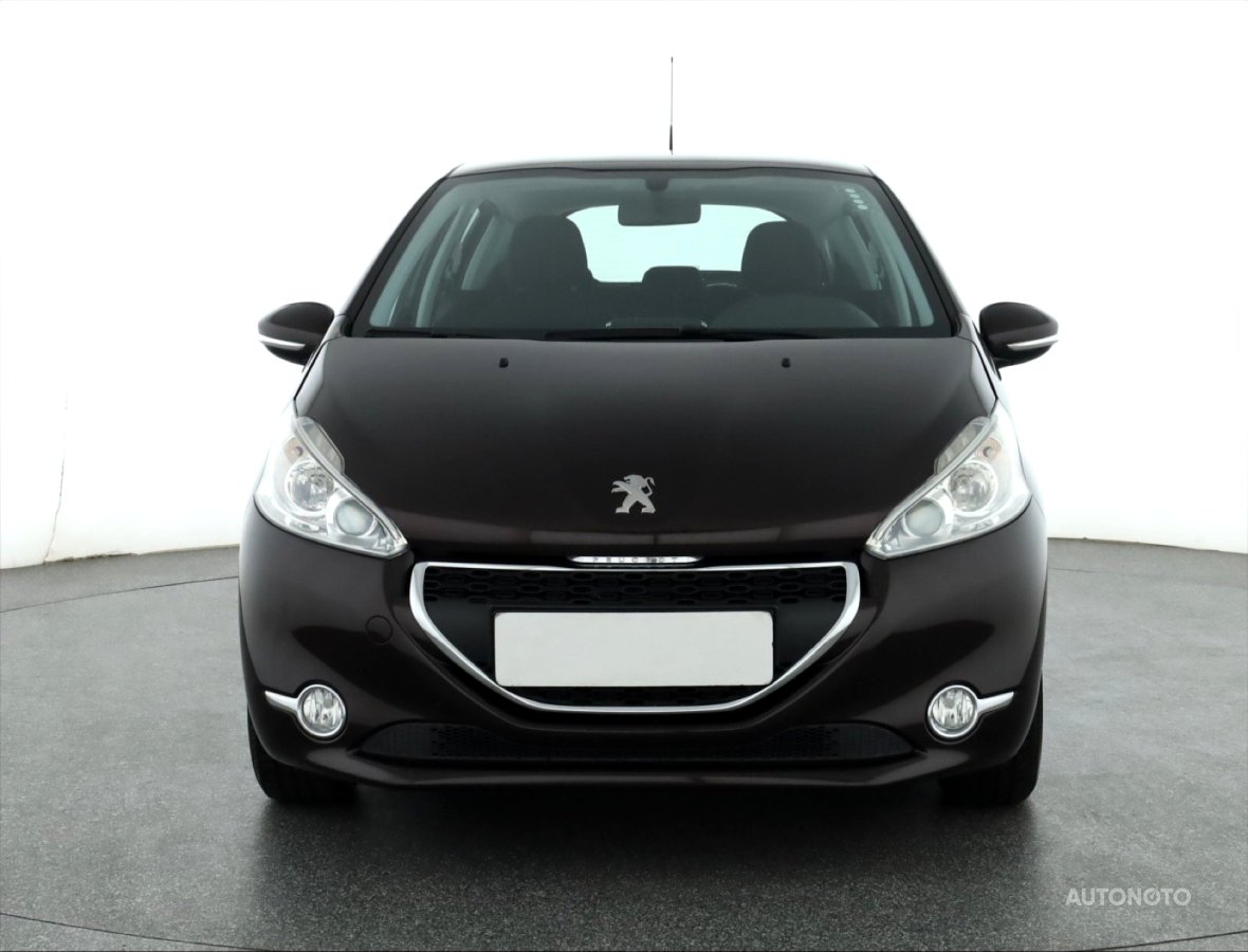 Peugeot 208, 2013 - pohled č. 2