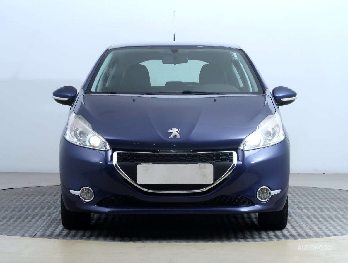 Peugeot 208, 2013 - pohled č. 2