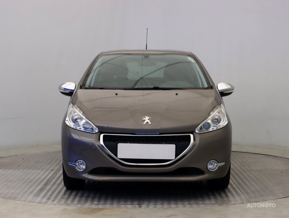 Peugeot 208, 2015 - pohled č. 2