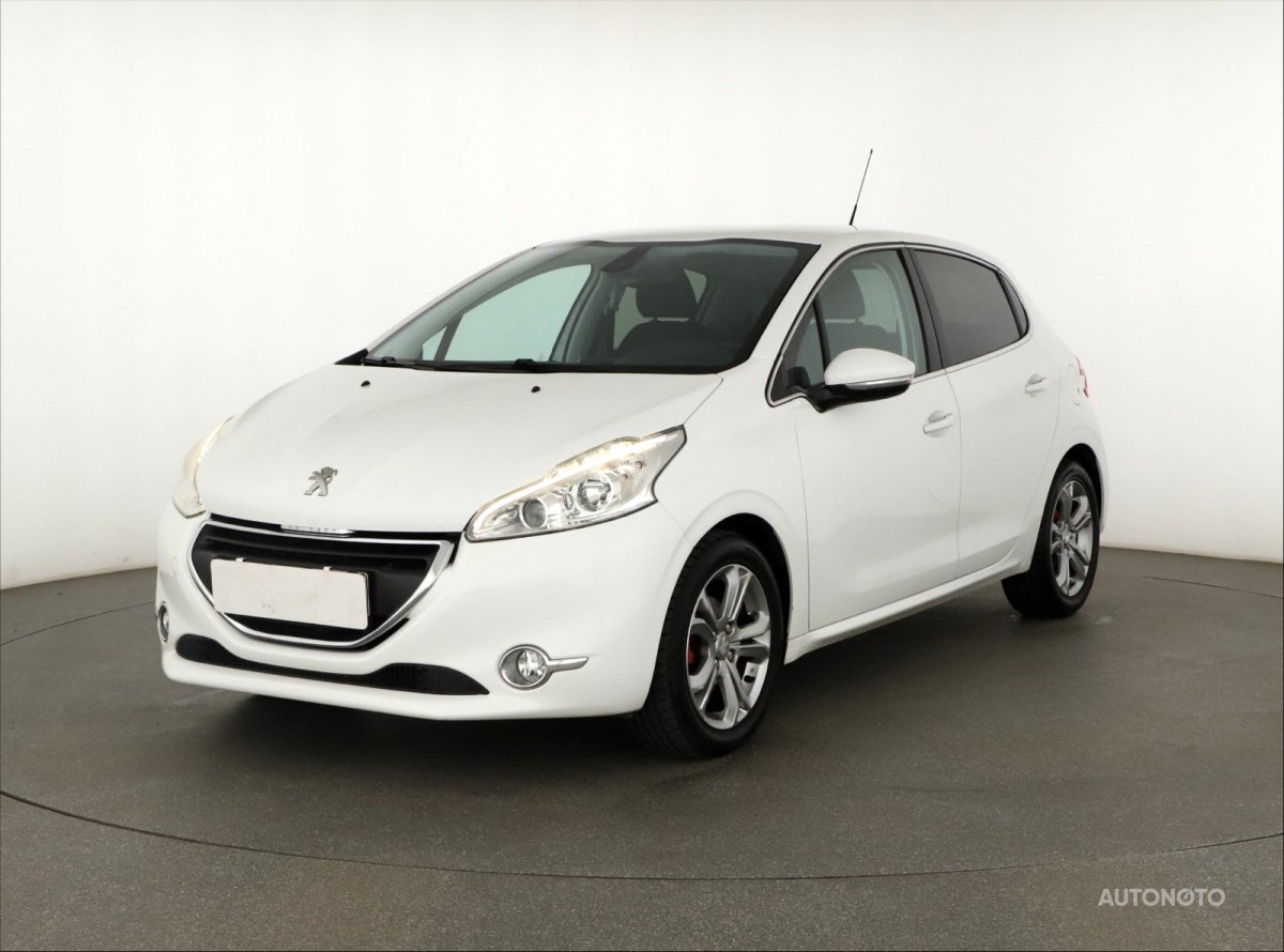 Peugeot 208, 2015 - pohled č. 3