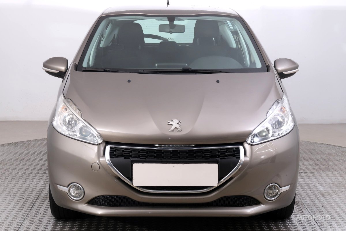 Peugeot 208, 2014 - pohled č. 2