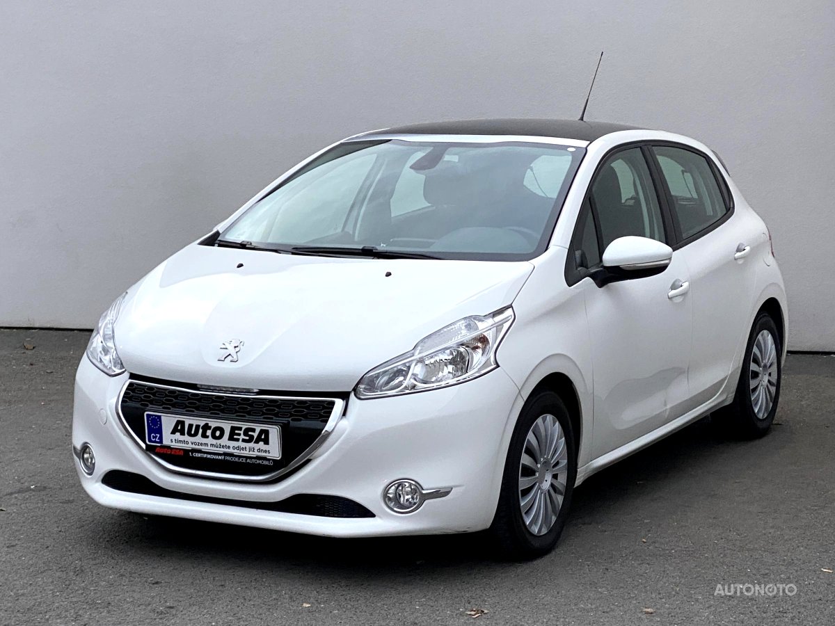 Peugeot 208, 2014 - pohled č. 3
