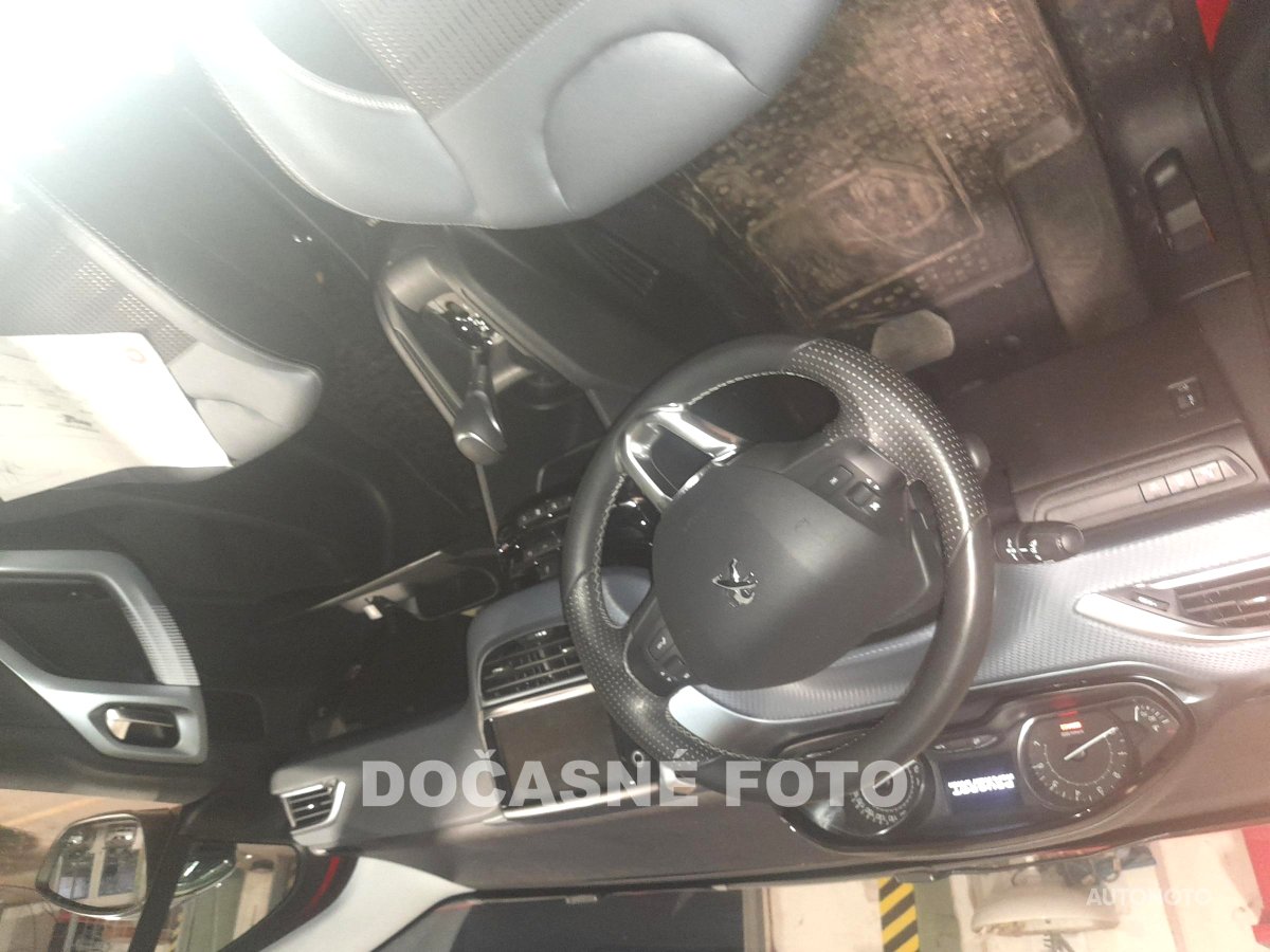 Peugeot 208, 2016 - pohled č. 3