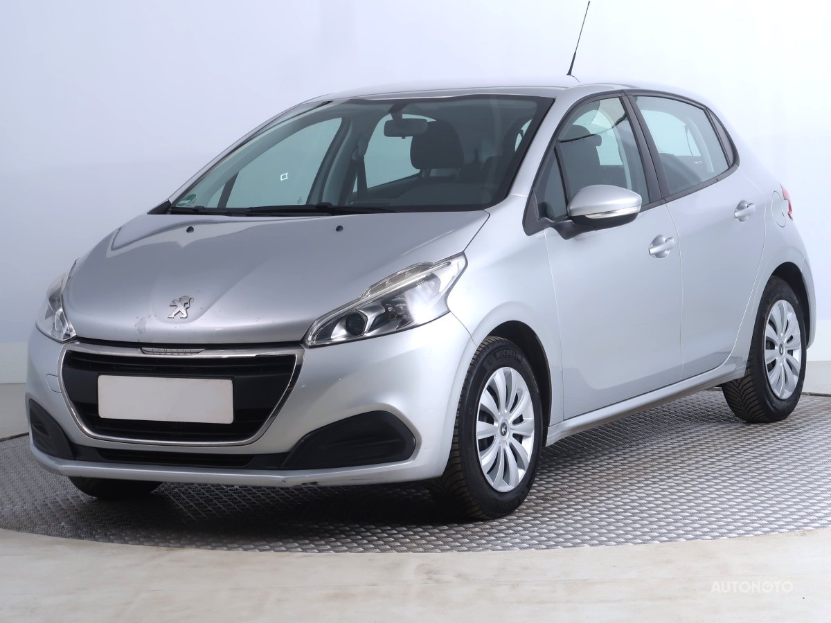Peugeot 208, 2016 - pohled č. 3