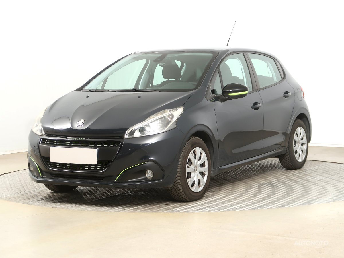 Peugeot 208, 2015 - pohled č. 3