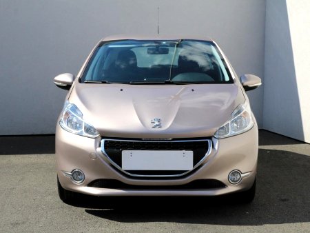 Peugeot 208, 2013 - pohled č. 2