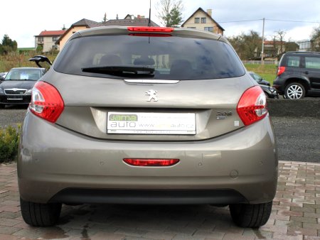 Peugeot 208, 2013 - pohled č. 8