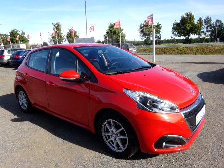Peugeot 208 1.2i klima, serviska