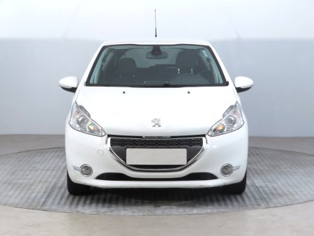 Peugeot 208, 2012 - pohled č. 2