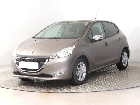 Peugeot 208, 2015 - pohled č. 3