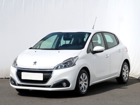 Peugeot 208, 2016 - pohled č. 3